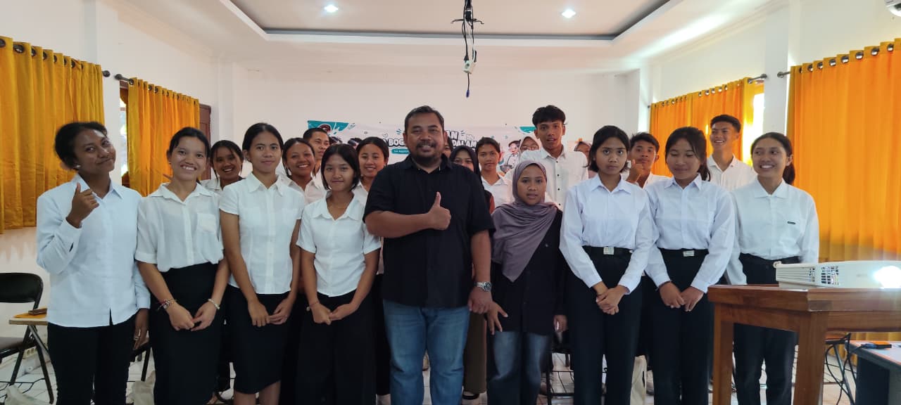 Dosen Primakara University Berbagi Strategi Digital Marketing dan Personal Branding bagi Peserta di UPTD Bapelkesmas Provinsi Bali
